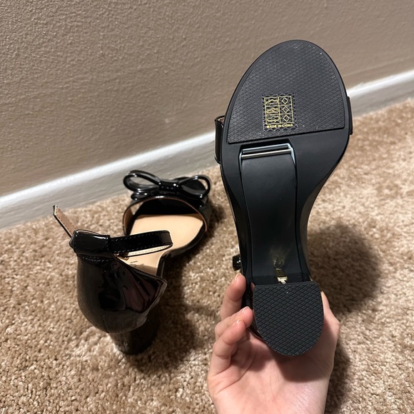 The Pashionista | Pashion convert able Footwear - Picture 4 of 6